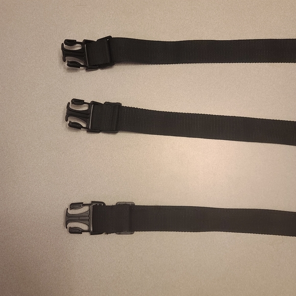 LG Dog Life Jacket - Picture 4 of 4